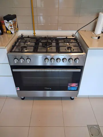 Stainless Steel Gas Range Cooker with Oven - Good Condition