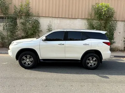 صورة 2 لـ 2019 Toyota FORTUNER