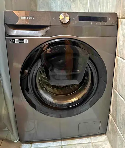 Samsung Front Load AI 9 KG Washing Machine in Grey For Sale