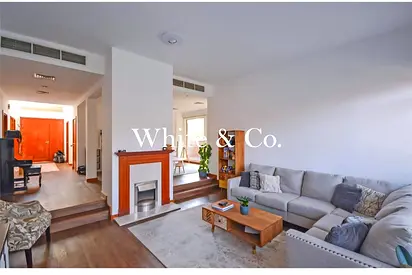Single Row | Great Location | Vacant Now