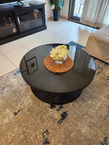 Round Glass Top Coffee Table with Black Metal Frame