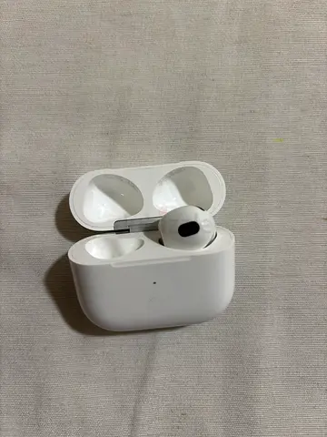 AirPods 3