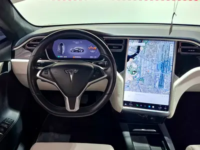 2017 Tesla MODEL S — фото 10