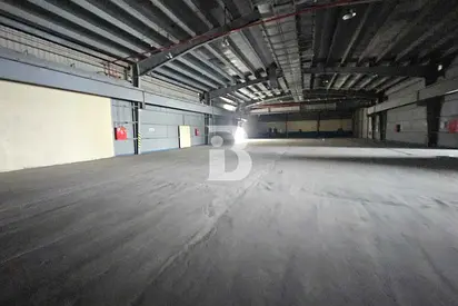 Spacious Open Warehouse | Ready to Move In