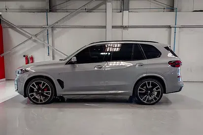 2025 BMW X5 thumbnail 5