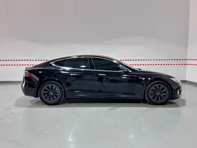 2017 Tesla MODEL S — фото 4