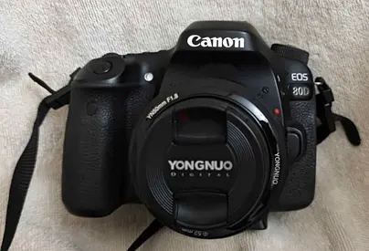 Canon DSLR 80D