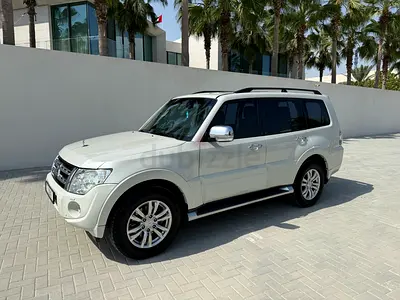 Mitsubishi Pajero 3.8 GLS Top spec 2014 GCC Specs expat owned fully maintained