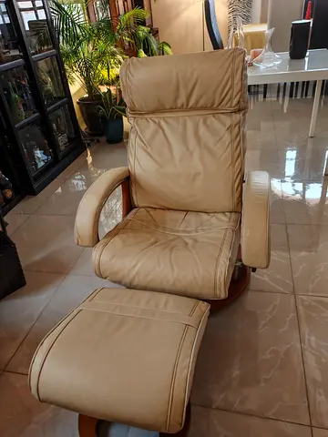 Ottoman Recliner Hamilton