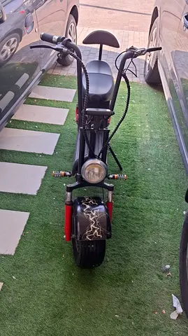 Electric Harley Style Scooter with Seat