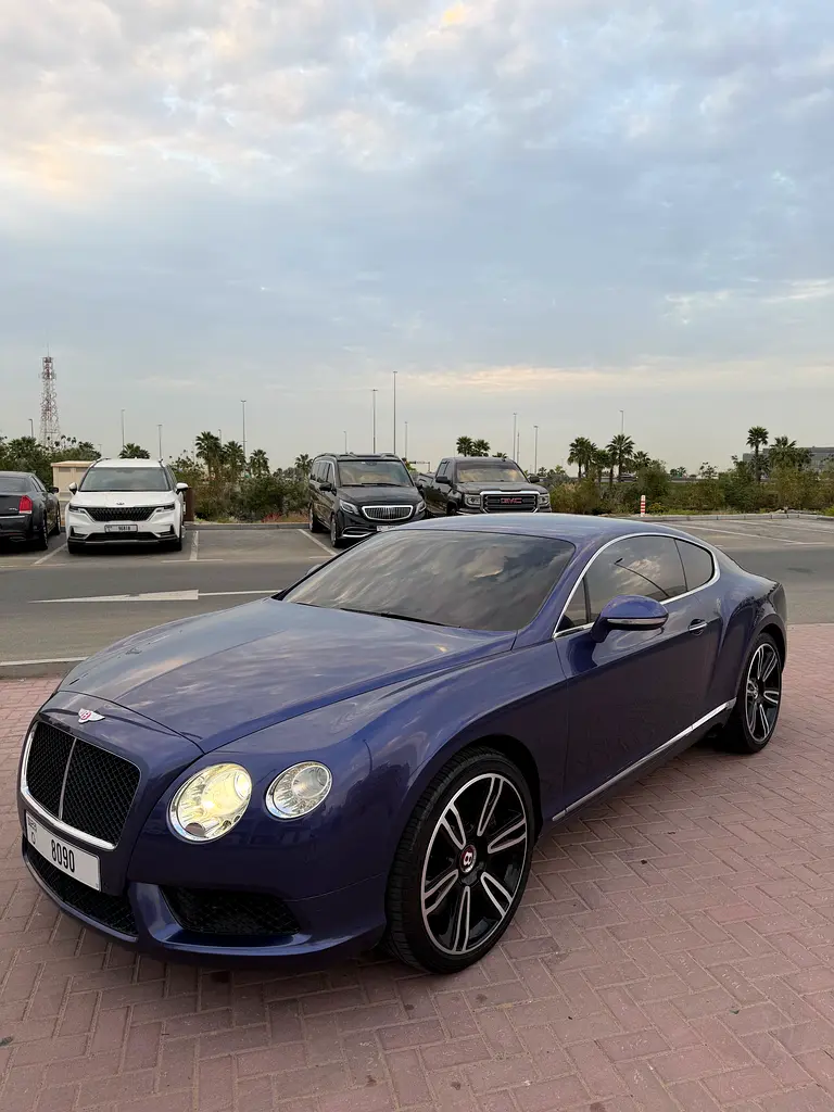 Bentley Continental 2015 — photo 1 of 15