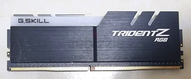 G.Skill TridentZ RGB Series 8GB DDR4 288-Pin 3200MHZ PC4 Desktop PC Memory RAM
