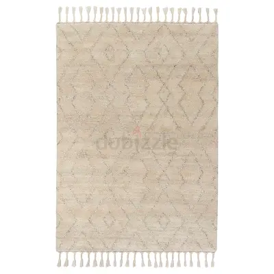 Beige Geometric Tassel Rug - Soft Modern Area Rug
