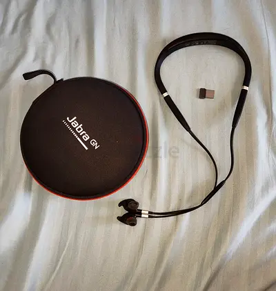 Jabra Evolve 75e earphones