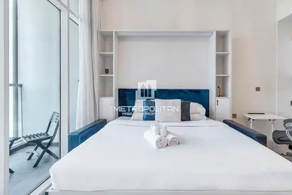 Fully Furnished | High Floor | Multiple Cheques