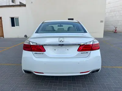 2016 Honda ACCORD — миниатюра 13
