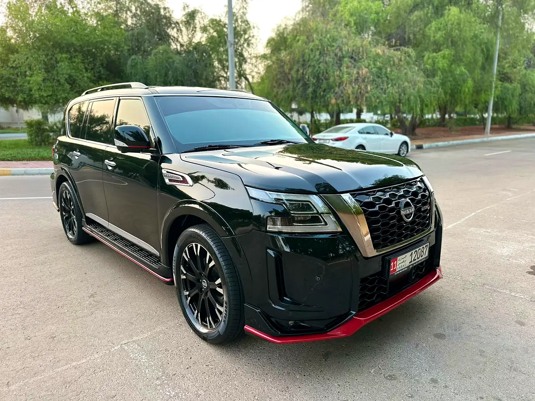 Nissan Patrol 2018 — photo 1 of 16