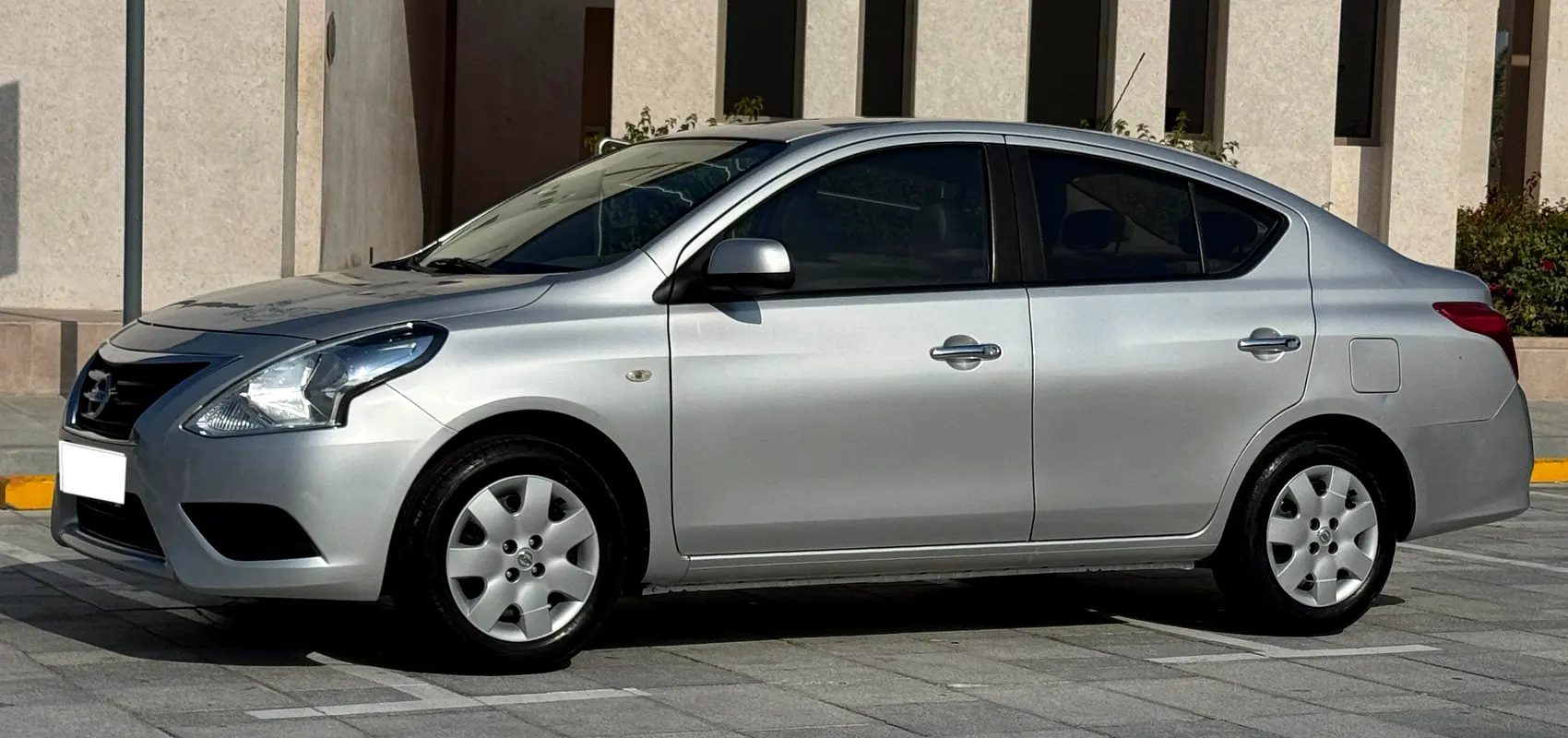 نيسان صني 2023