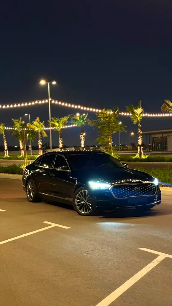 Kia K9 2022 — photo 1 of 19