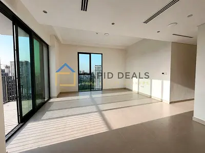 3BR Bright Apartment with Park Views | Vacant Unit