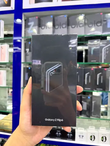 Samsung Galaxy Z Flip 6 256GB New Box Packed