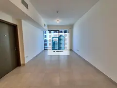 Stunning 1 Bedroom Apartment | Waterfront View | Ready to Move-in |