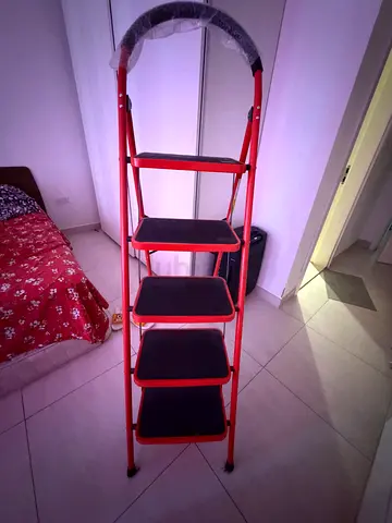 5-Step Folding Aluminium Home Ladder with Padded Handle - Good Condition