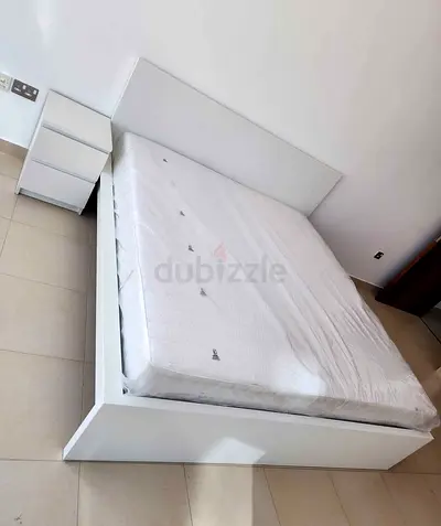 IKEA malam king‑size bed (180 × 200 cm) with an IKEA mattress ✨