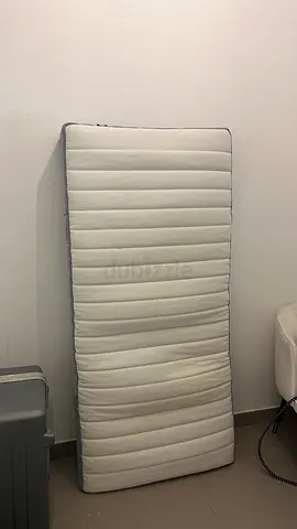 IKEA 90x200 Bed Set – Mattress + Bedding