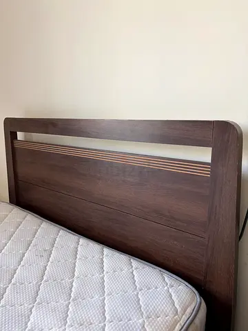 Queen wooden bed headboard with mattress (used)