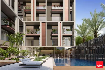 Facing Park | High floor | Bright Unit