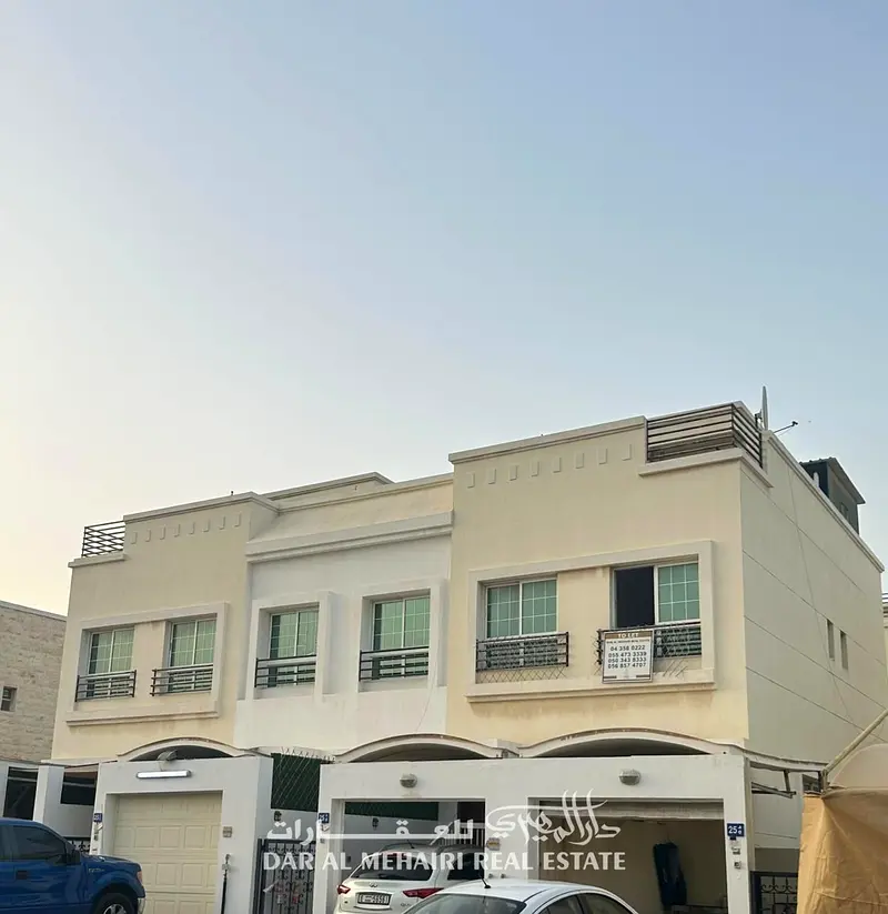 PRIME LOCATION IN MIRDIFF 4 B/R VILLA AVAILABLE