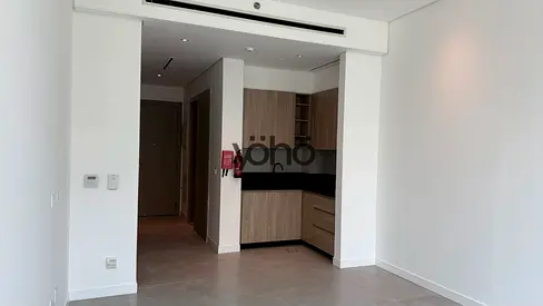 READY TO MOVE | SPACIOUS | PRIME LOCATION