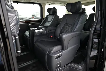 صورة 6 لـ 2026 Toyota GRANVIA