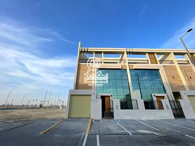 Luxury 5-bed villa with Pvt. Ent. in Zayed city