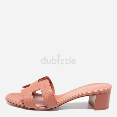Hermès Pink Leather Oasis Sandals Size 36