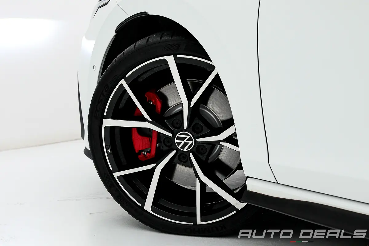 Volkswagen Golf GTI 2023