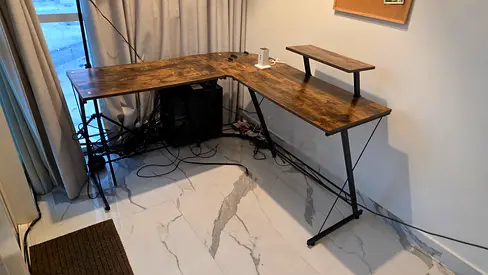 Gaming desk