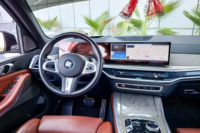 2025 BMW X5 thumbnail 10