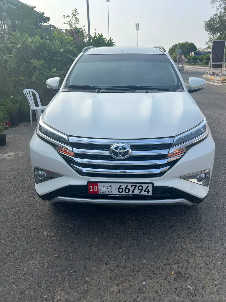 Toyota Rush 2023 — photo 1 of 4