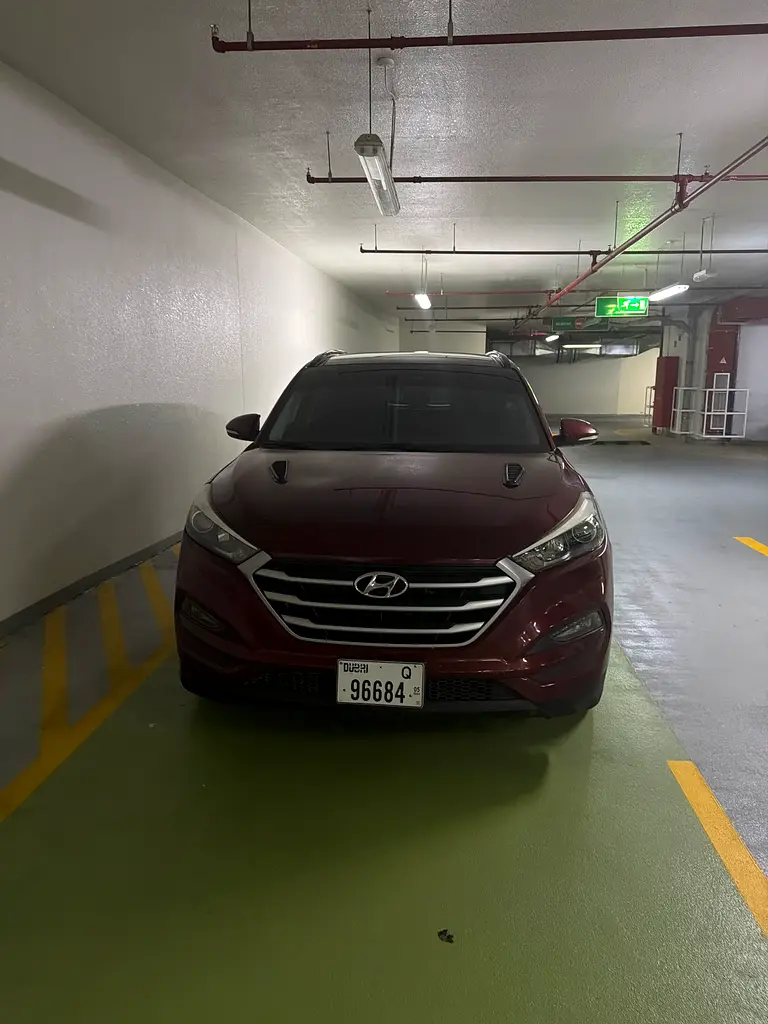 Hyundai Tucson 2018 — photo 1 of 3