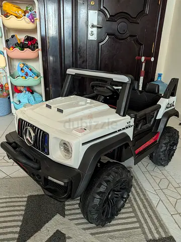 Kids Electric Ride-On Mercedes G-Wagon Style Car - White, Good Condition