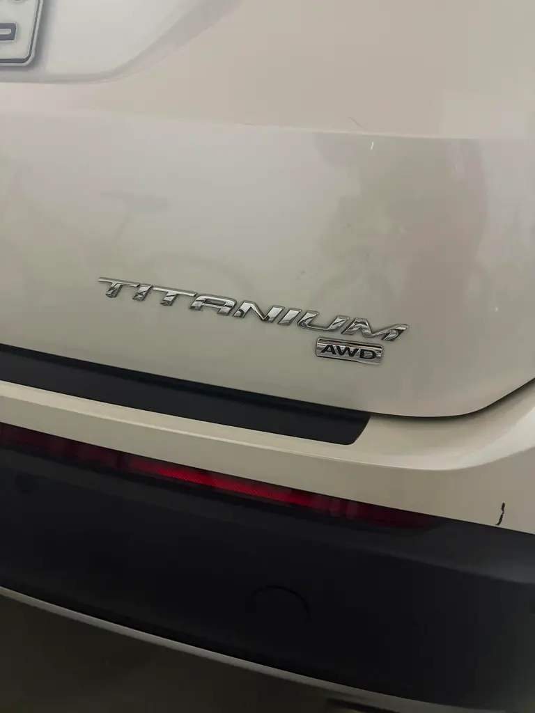 Ford Edge 2017 — photo 1 of 7