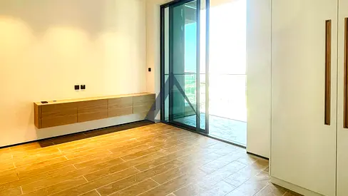 Brand New | Ready To Move | Community View