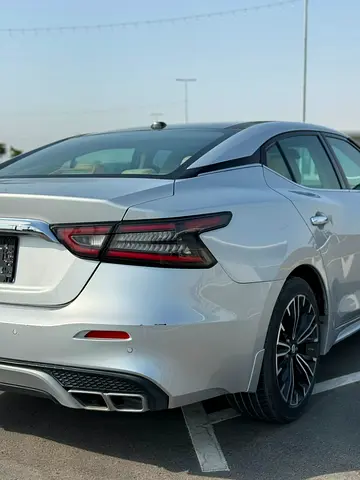 2020 Nissan MAXIMA 照片 10