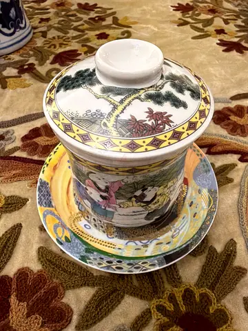 Porcelain Chinese Gaiwan Tea Set - Small Teacup with Lid and Saucer