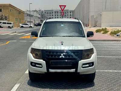 Mitsubishi Pajero GLS Medium Line 2017 | GCC Specs | Well Maintained