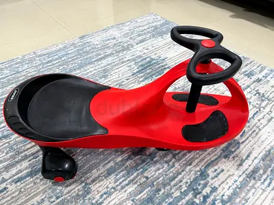 Red Plasma Car / Wiggle Ride-On Toy for Toddlers - Good Condition
