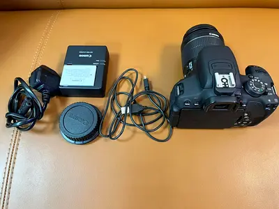 Canon EOS 700D DSLR Camera - Excellent condition