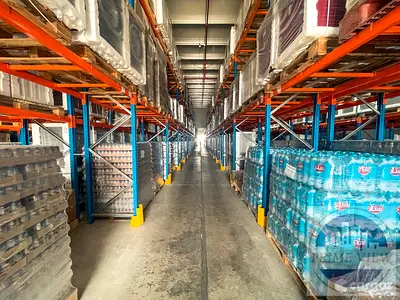 shared AC warehouse, monthy rental, good location